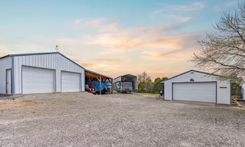 25396 Lone Pine Rd, Cedaredge, CO 81413 photo 2