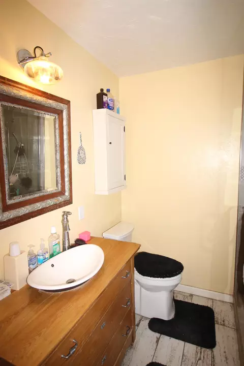 Bath - 1150 E 7th St, Delta, CO 81416 photo 1 of 4