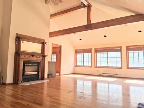 Living - 1983 River Rd, Fruita, CO 81521 photo 2 of 7