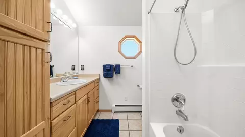 Bath - 8506 Lone Eagle Rd, Mesa, CO 81643 photo 1 of 3