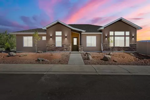 3064 Thunder Cloud Dr, Grand Junction, CO 81504