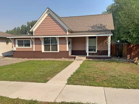 425 S 5th St #425 1/2 S 5TH, Montrose, CO 81401