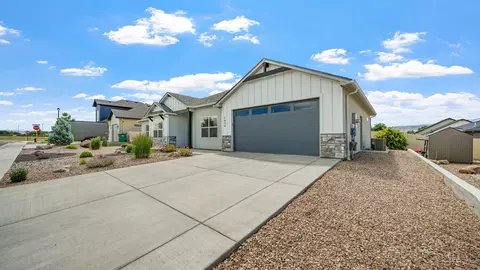 Exterior - 1454 Oak Creek Ave, Fruita, CO 81521 photo 4 of 7