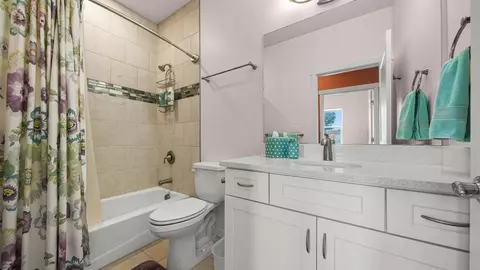 Bath - 1454 Oak Creek Ave, Fruita, CO 81521 photo 2 of 2