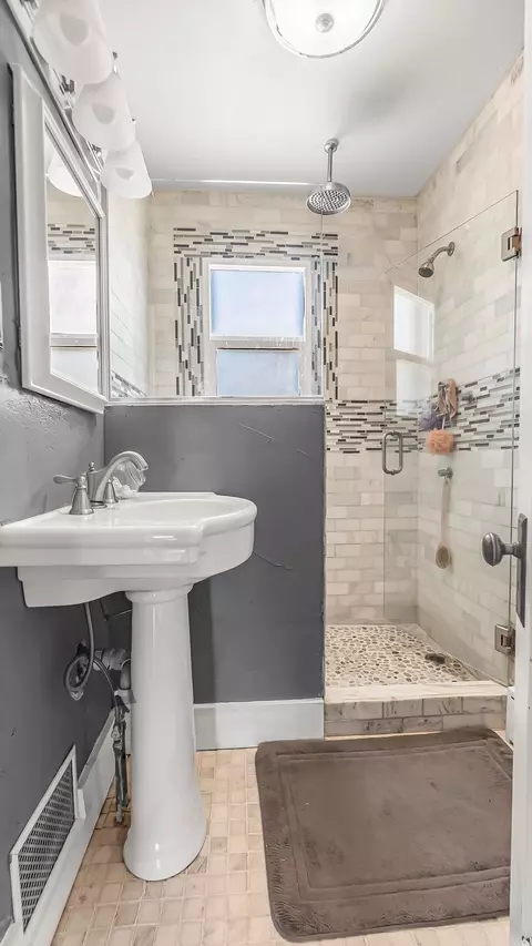 Bath - 208 E 3rd St, Parachute, CO 81635 photo 1 of 2
