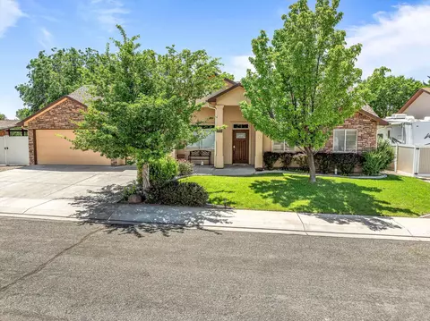 2912 Cinder Dr, Grand Junction, CO 81503