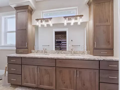 Bath - 1180 Primrose Ln, Fruita, CO 81521 photo 1 of 4