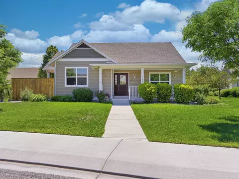Exterior - 1180 Primrose Ln, Fruita, CO 81521 photo 2 of 7