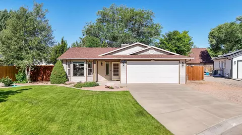 275 W Hanover Cir, Grand Junction, CO 81503