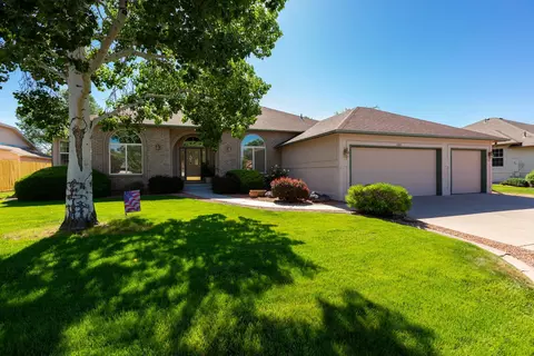 680 Moonridge Ct, Grand Junction, CO 81505