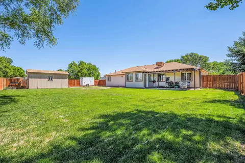 Exterior - 697 Pinyon Dr, Fruita, CO 81521 photo 6 of 11
