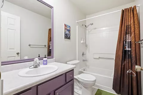 Bath - 697 Pinyon Dr, Fruita, CO 81521 photo 1 of 3
