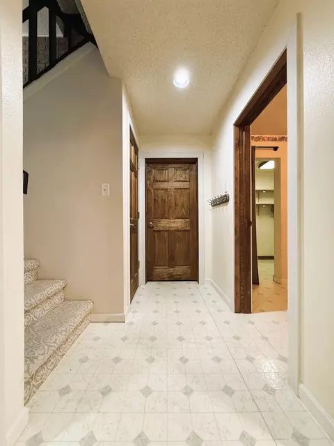 Entry Way - 137 Pinyon Cir, Rangely, CO 81648 photo 4 of 4