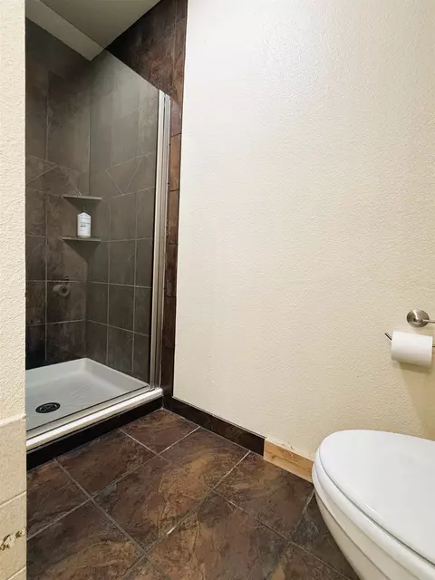 Bath - 137 Pinyon Cir, Rangely, CO 81648 photo 4 of 6