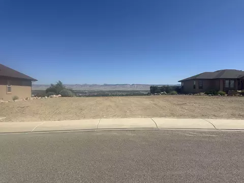 2666 Lookout Ln, Grand Junction, CO 81503