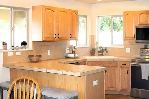 Kitchen - 813 Dee Ann St, Fruita, CO 81521 photo 2 of 3
