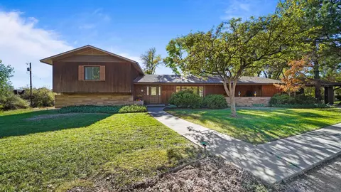 698 Round Hill Dr, Grand Junction, CO 81506