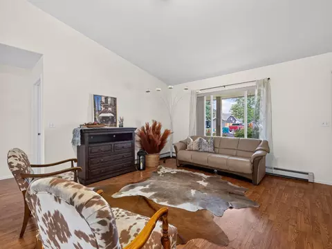 Living - 542 N Willow St, Fruita, CO 81521 photo 2 of 4