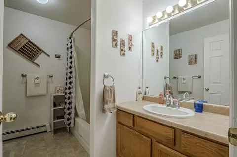 Bath - 542 N Willow St, Fruita, CO 81521 photo 4 of 4