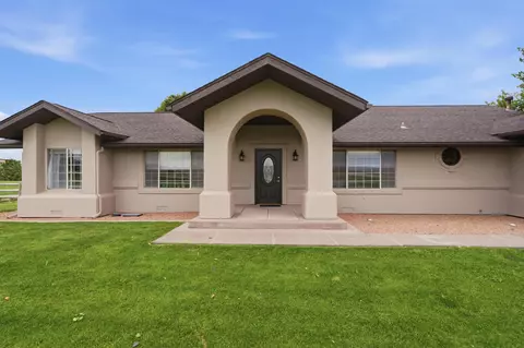 1698 Snow Eagle Ct, Loma, CO 81524
