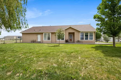 Exterior - 2022 45 Rd, De Beque, CO 81630 photo 4 of 6