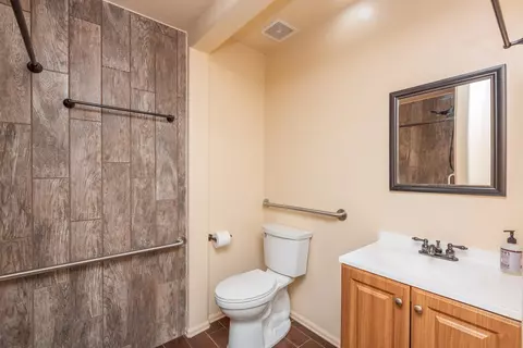 Bath - 1726 O Rd, Fruita, CO 81521 photo 4 of 5