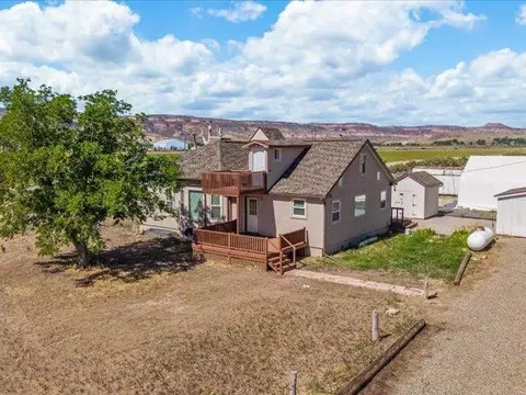 1227 15 Rd, Loma, CO 81524