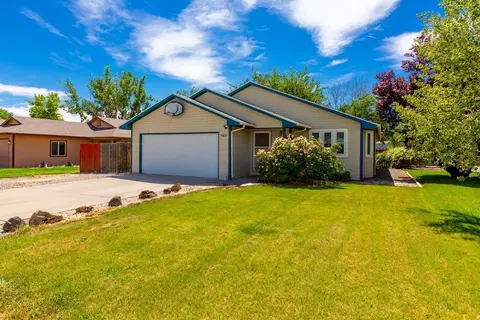 483 Green Acres St, Clifton, CO 81520
