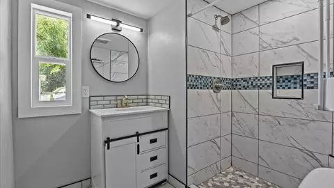Bath - 825 E Ottley Ave #B8, Fruita, CO 81521 photo 1 of 1