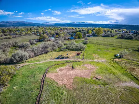 1010 SW 11th Ave, Cedaredge, CO 81413