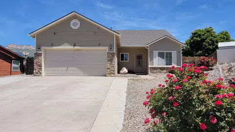42 Eagle Ct, Parachute, CO 81635