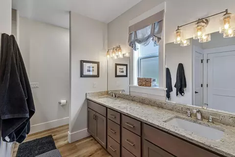 Bath - 1250 Periwinkle Ct, Fruita, CO 81521 photo 1 of 2