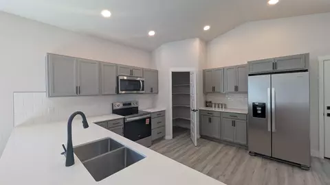 Kitchen - 1690 Rusty Rivet Rd, Fruita, CO 81521 photo 1 of 1