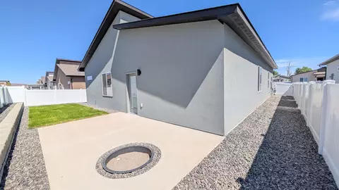 Exterior - 1690 Rusty Rivet Rd, Fruita, CO 81521 photo 2 of 3