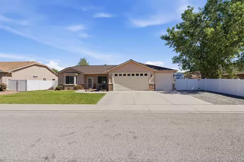 2916 Brook View Ln, Grand Junction, CO 81503