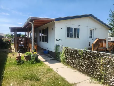 1035 Gilsonite Ave, Mack, CO 81525