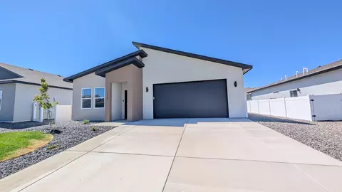 1710 Rusty Rivet Rd, Fruita, CO 81521