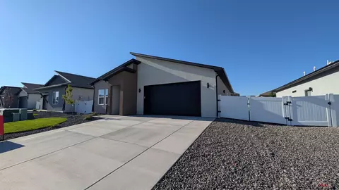 Exterior - 1710 Rusty Rivet Rd, Fruita, CO 81521 photo 2 of 4