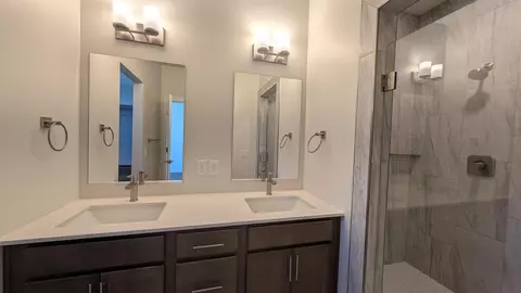 Bath - 1710 Rusty Rivet Rd, Fruita, CO 81521 photo 2 of 3