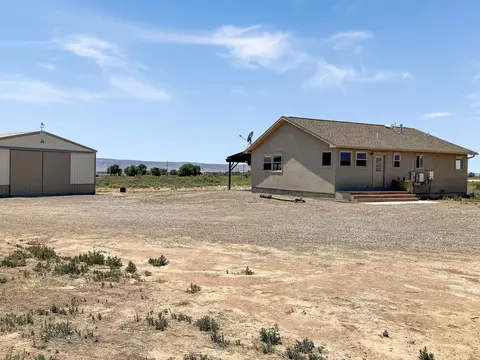 1665 17 Rd, Loma, CO 81524