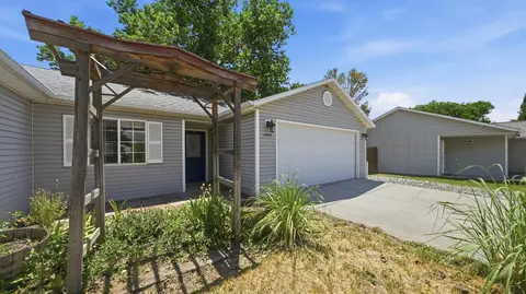 Exterior - 1484 Powell St, Fruita, CO 81521 photo 6 of 8