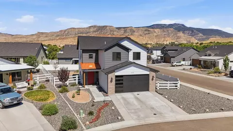 808 Gold Dust Ln, Palisade, CO 81526