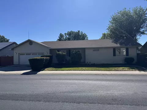 571 E Greenfield Cir, Grand Junction, CO 81504
