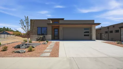 690 Base Ct, Grand Junction, CO 81506