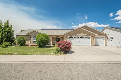 2860 Rock Creek Dr, Grand Junction, CO 81503
