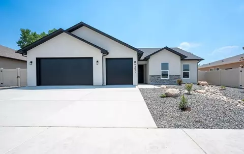 3071 Thunder Cloud Dr, Grand Junction, CO 81504