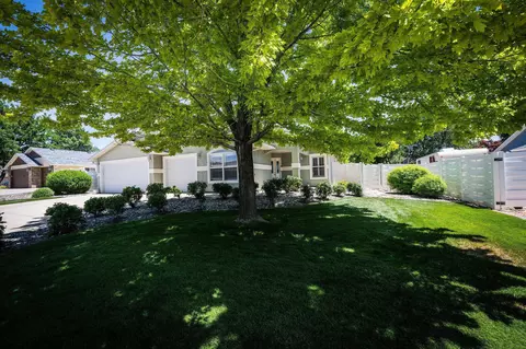 666 N Saddle Rock Dr, Grand Junction, CO 81504