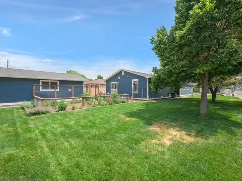 Exterior - 905 E Aspen Ave, Fruita, CO 81521 photo 9 of 11
