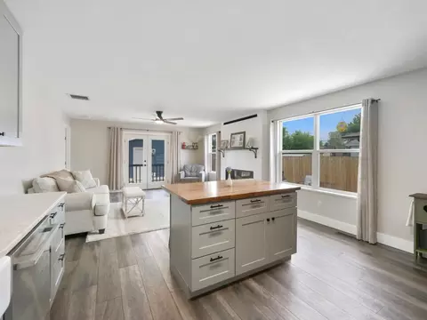 Kitchen - 905 E Aspen Ave, Fruita, CO 81521 photo 2 of 4