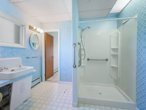 Bath - 402 N Maple St, Fruita, CO 81521 photo 1 of 3
